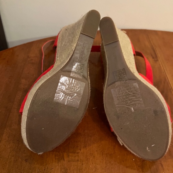 Red Espadrilles — EXPRESS — Size 9 - Picture 3 of 4